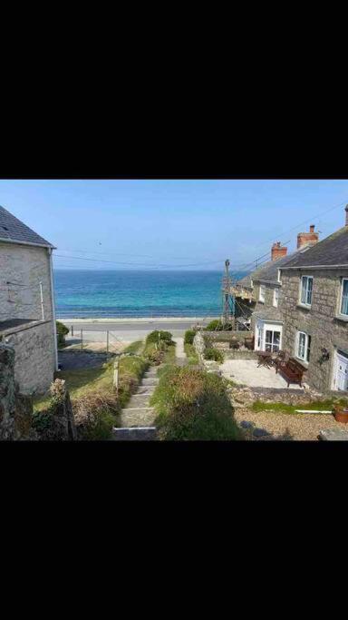 Amazing Seaside Loft With Sea Views . Sennen Cove