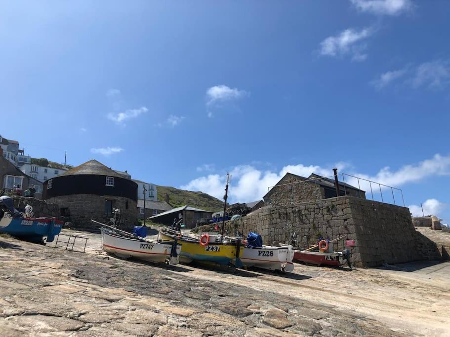 Amazing Seaside Loft With Sea Views . * Sennen Cove