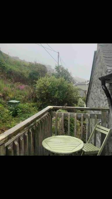 Amazing Seaside Loft With Sea Views . Apartment *