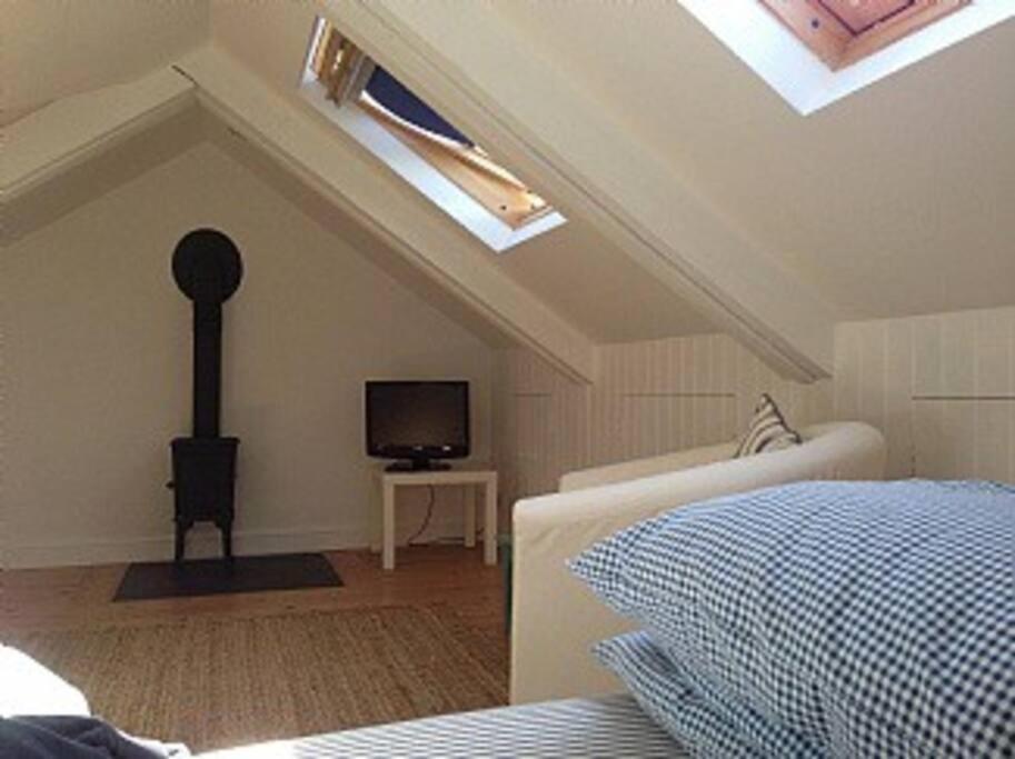 Amazing Seaside Loft With Sea Views . Apartment