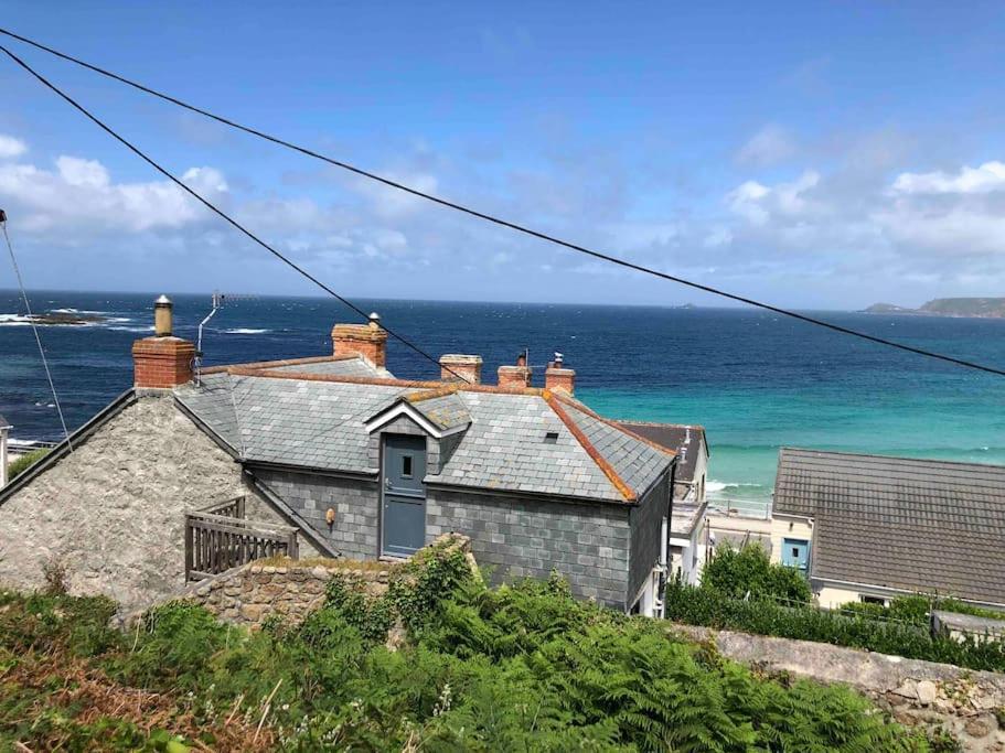Amazing Seaside Loft With Sea Views . Sennen Cove